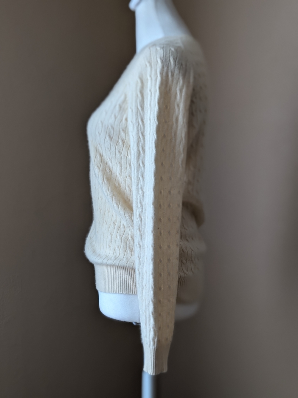 100% Cashmere Cable Knit V-Neck Sweater Size S Ivory Charter Club - Picture 4 of 11